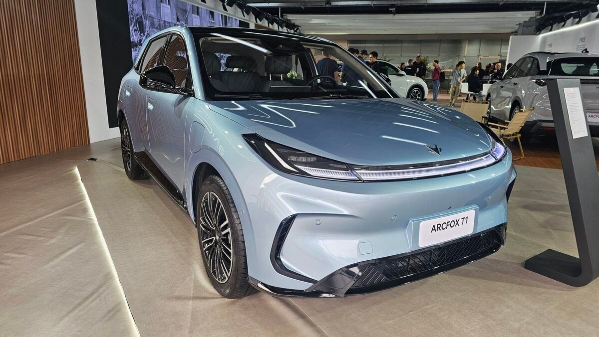 Arcfox T1 (1).jpg