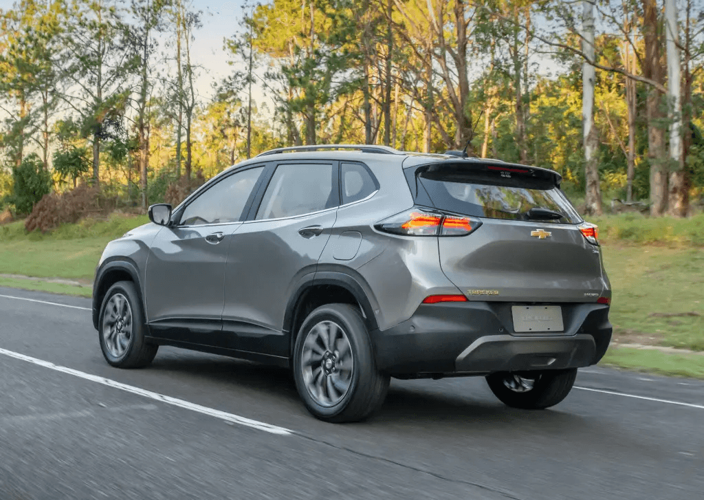 Chevrolet-Tracker-traseira.jpg