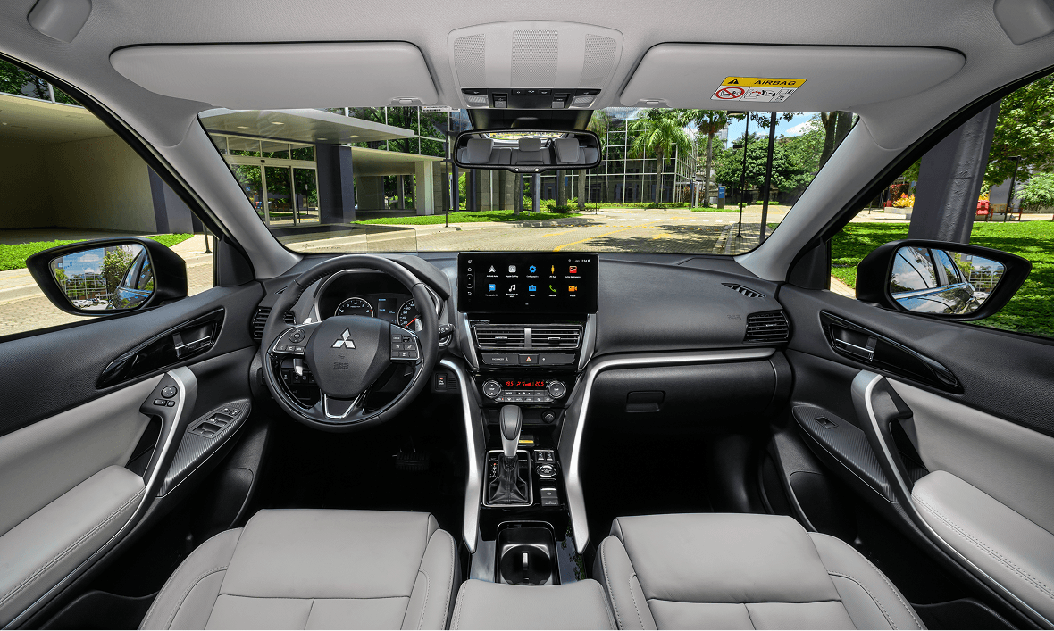 Mitsubishi Eclipse Cross 2026 interior.png