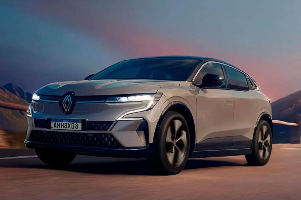 Renault Megane E-Tech.jpg