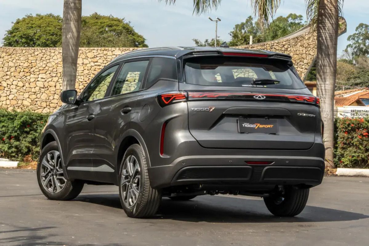Tiggo-7-Sport-2027-traseira.jpg