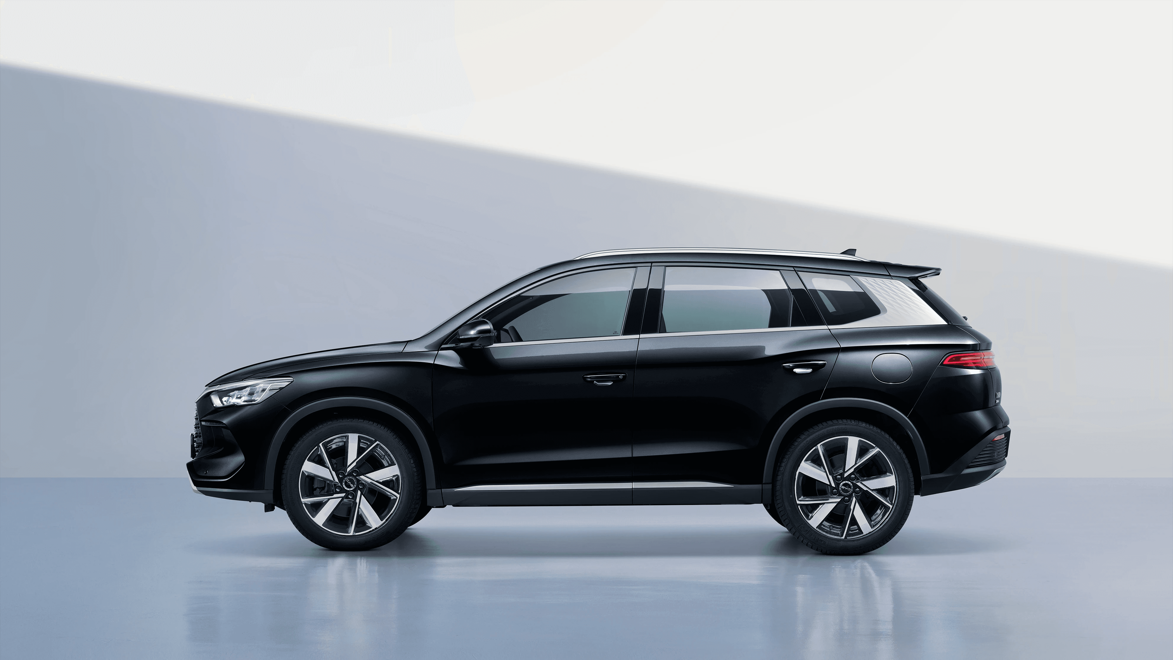 byd song pro.jpg