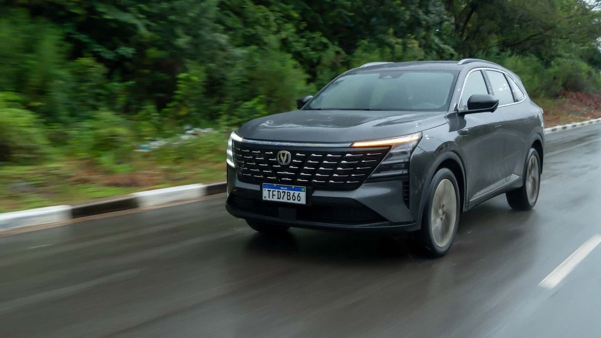 caoa-changan-cs75-movimento.jpg