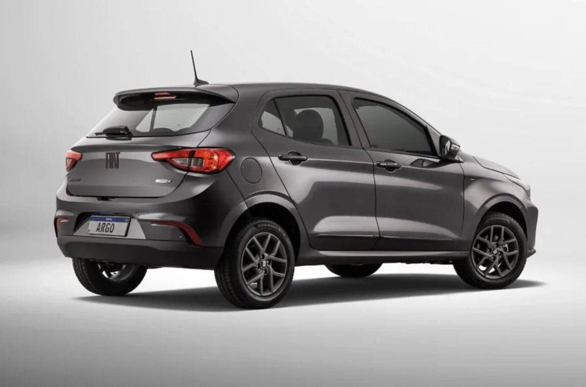 carros automáticos baratos Fiat-Argo-Drive 3 (1).jpg