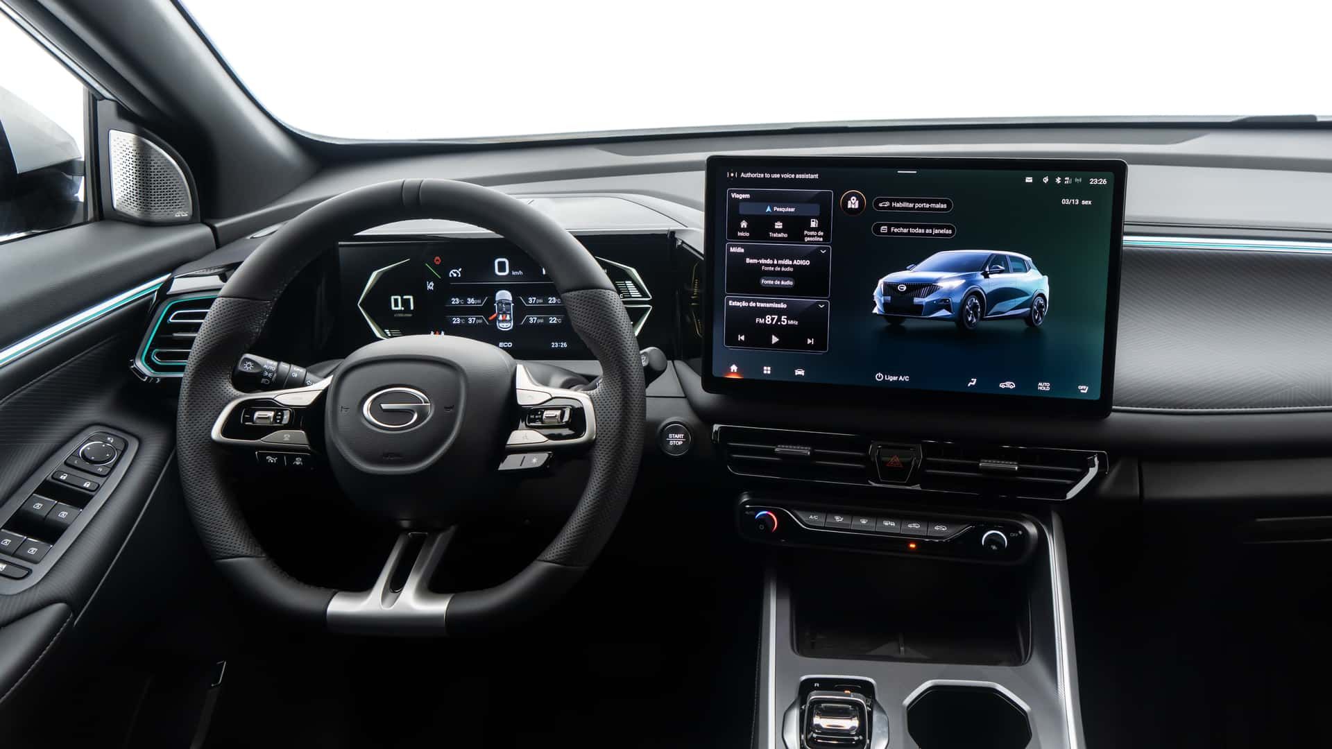 gac gs3 tech interior.jpg