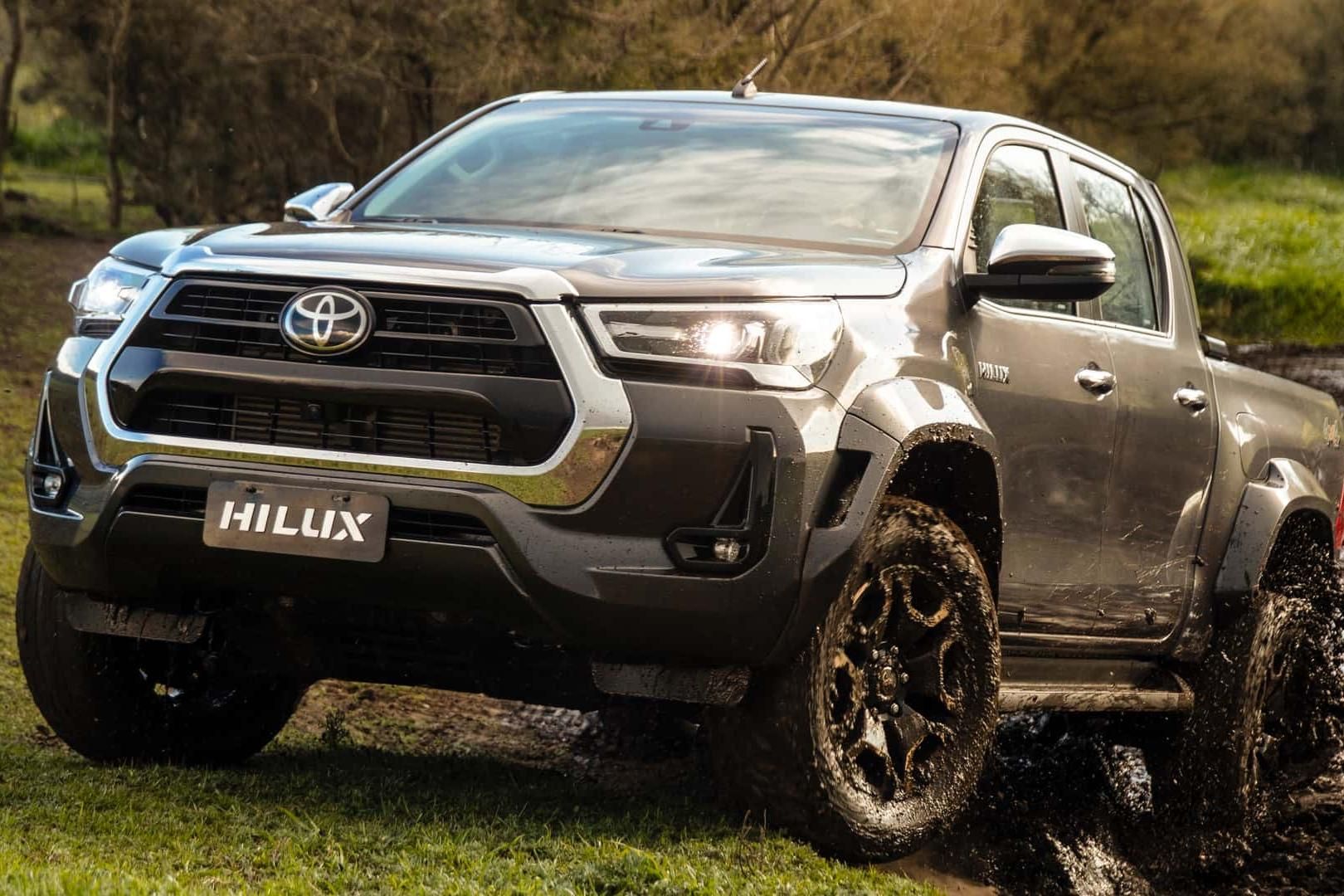 hilux srx 2026 capa.jpg