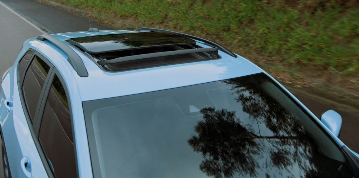 tracker 100 anos teto solar.jpg